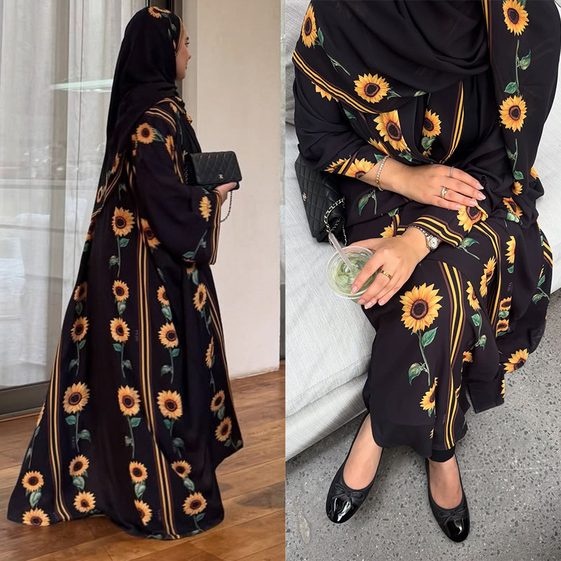 Street Fashion Dubai - Gaun Cardigan Dubai dengan Jilbab Motif
