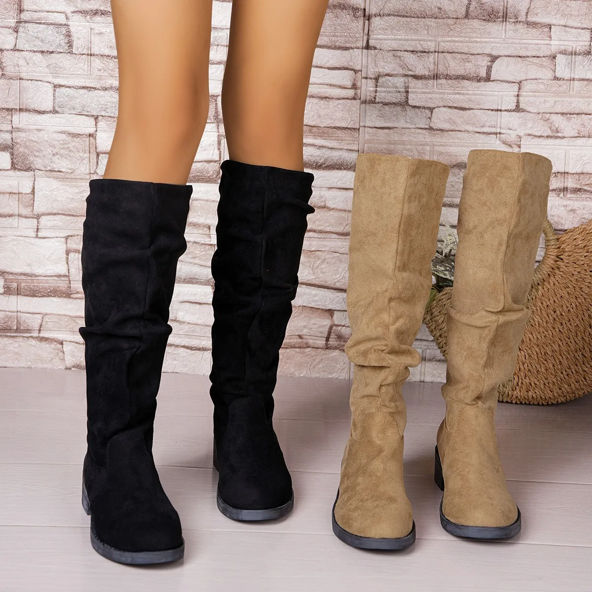 Street Fashion Rome - Sepatu Bot Lipit Wanita Bahan Suede