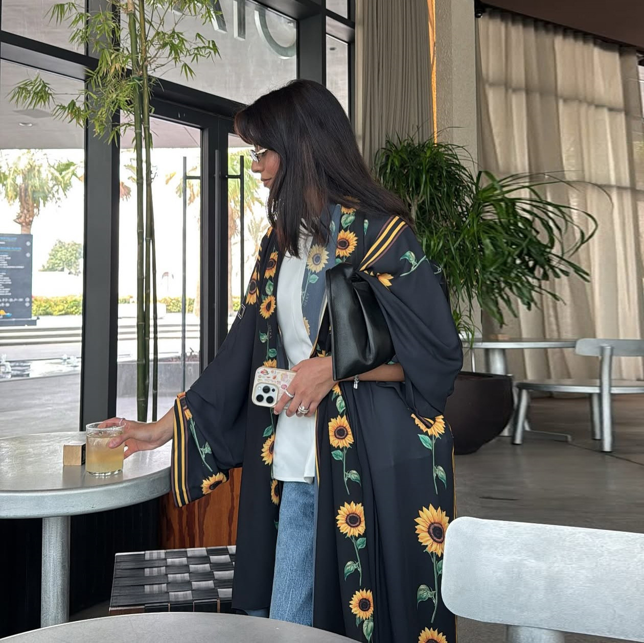 Gaun Cardigan Dubai dengan Jil - Street Fashion Dubai ulasan dan harga