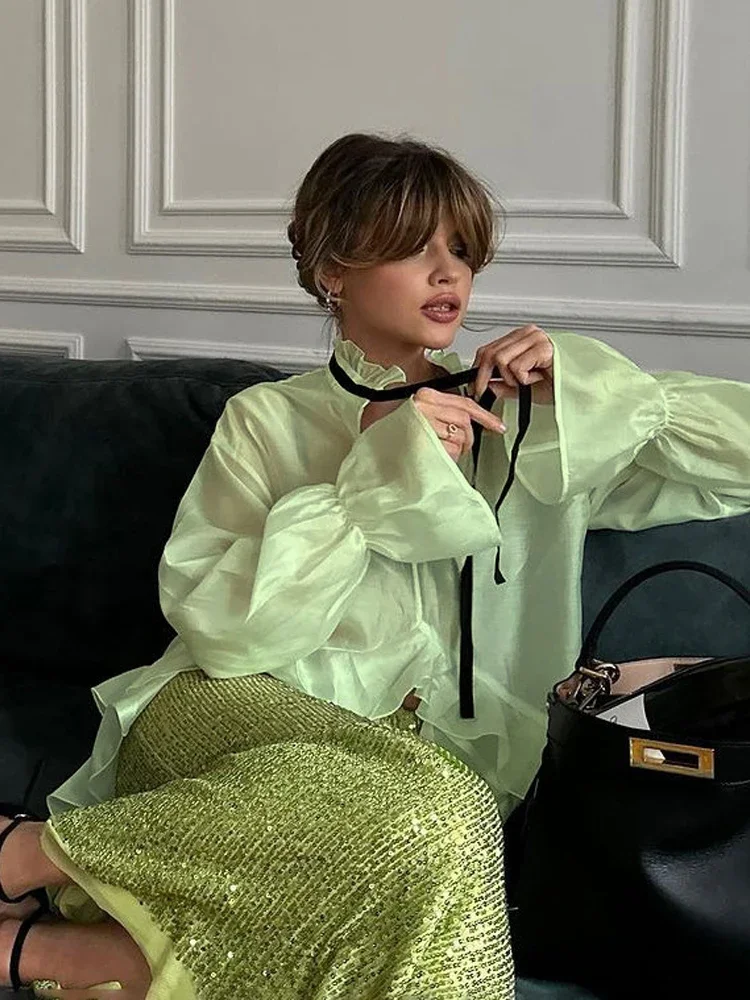 Blus Wanita Putih dengan Kerah - Fashion Street Night ulasan dan harga