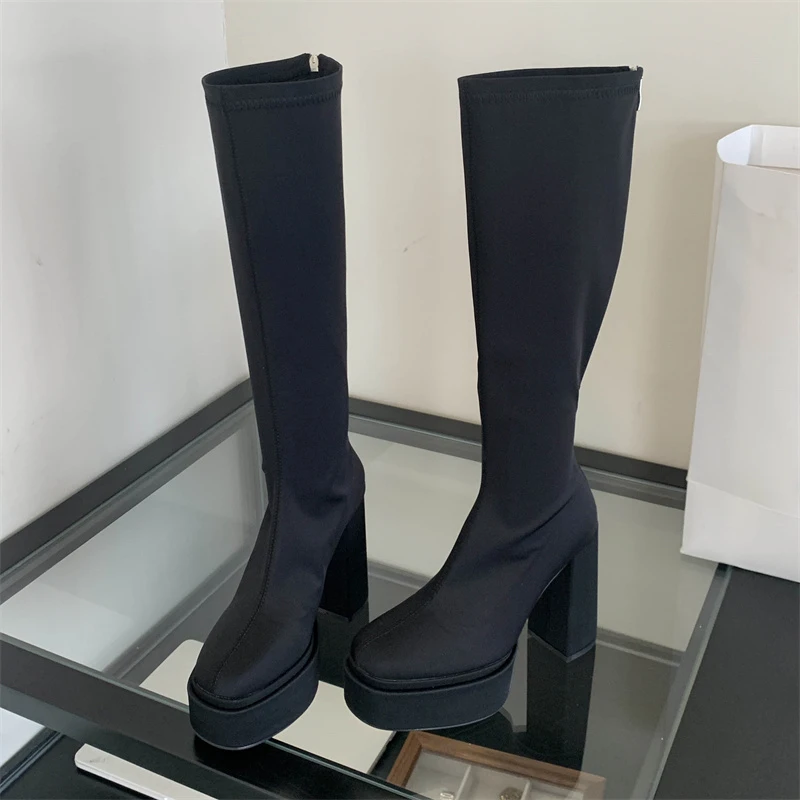 Eilyken Sepatu Bot Setinggi Lu - Street Fashion Rome ulasan dan harga